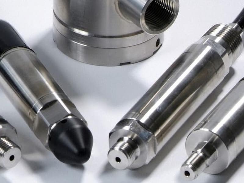 Special Solutions for Machine Manufacturers in Melt Pressure Sensors